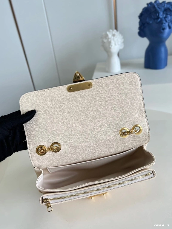 WIS VUITTON MARCEAU LOUIS 0128